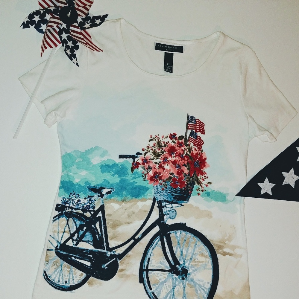 Karen Scott- Bicycle & basket of flowers T-shirt
